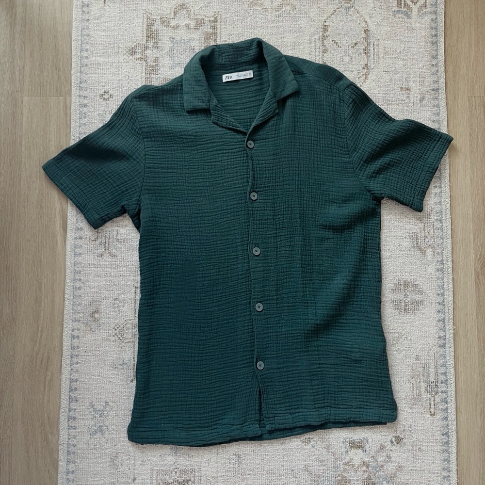 Men’s Zara emerald button down